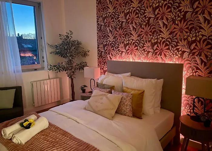 Botanic Escape With Balcony & Candle Bath Ritual - Pets Welcome